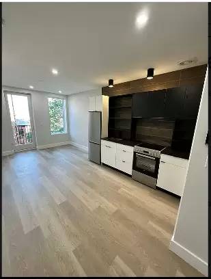 Main picture of 727 DeKalb Ave