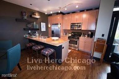 Main picture of 834 W Montrose Ave