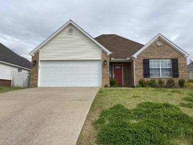 Main picture of 572 Branchwood Ave