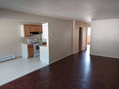 Main picture of 220 N 4th St