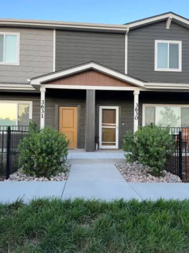 Main picture of 3631 Ronald Reagan Ave