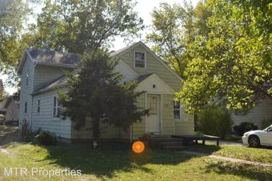 Main picture of 3122 Story St