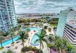 Main picture of Vizcayne North