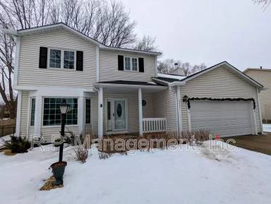 Main picture of 9427 Niagara Ln N