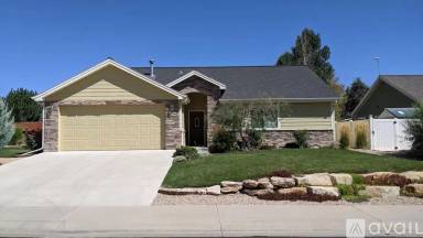 Main picture of 3216 Ravens Crest Dr