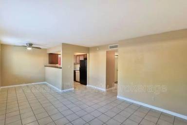 Main picture of 603 W Rio Salado Pkwy