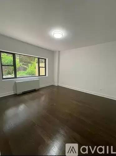 Main picture of Sutton Town House