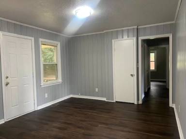 Main picture of 3901 Coventry Rd