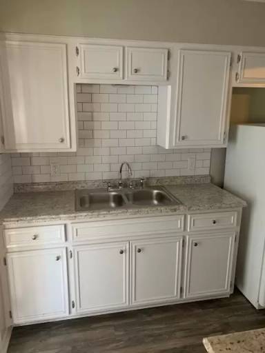 Main picture of 6617 N Lincoln Dr