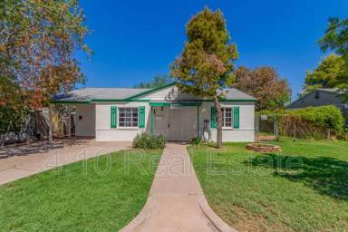 Main picture of 208 W Glenrosa Ave