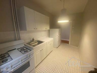 Main picture of 674 47th St