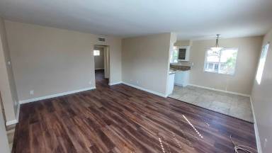 Main picture of 7208 Friends Ave
