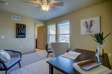 Main picture of 8105 Mansion Hill Ave