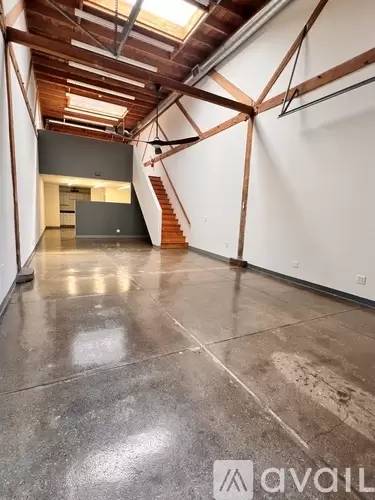 Main picture of 805 E 7th St