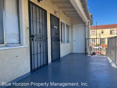 Main picture of 421 W 16th St