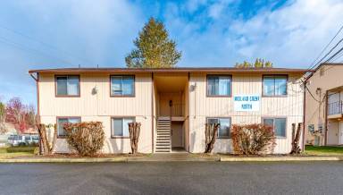 Main picture of 9617 10th Ave E