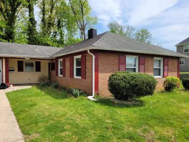 Main picture of 47 Paddock Ln