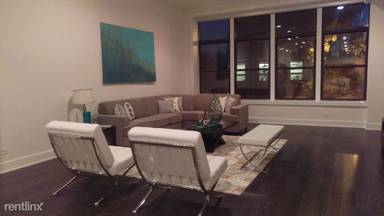 Main picture of 1739 N Milwaukee Ave