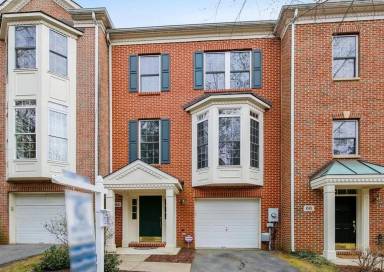 Main picture of 64 Waddington Ln