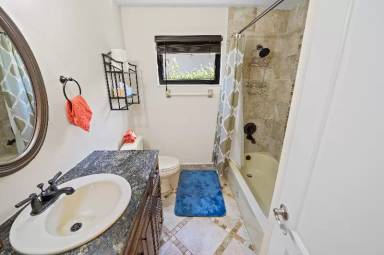 Main picture of 5791 SW 59th Pl