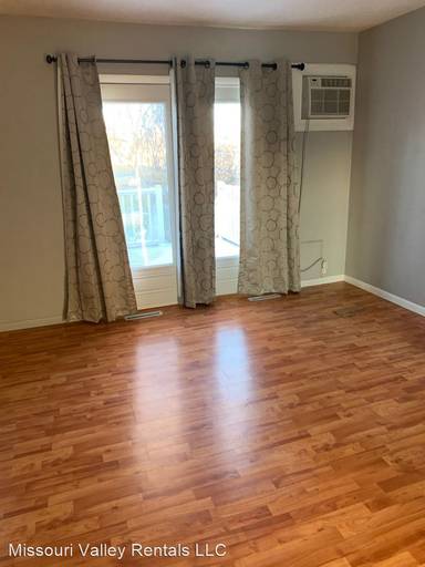 Main picture of 506 17th St NW