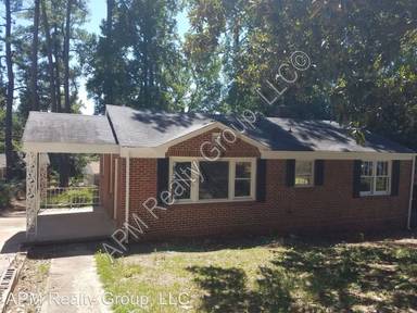 Main picture of 104 Dundee Ln
