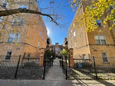 Main picture of 1635 W Farwell Ave