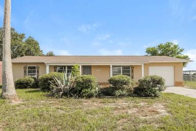 Main picture of 9350 Bayside Ct