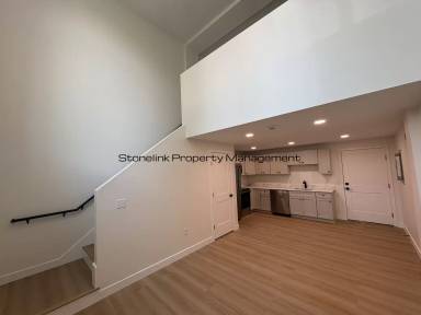 Main picture of 265 Manton Ave