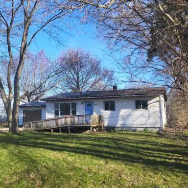 Main picture of 2065 Orchard Dr