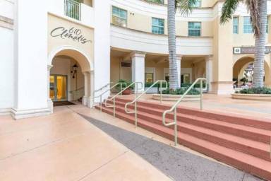 Main picture of 610 Clematis St Apartments