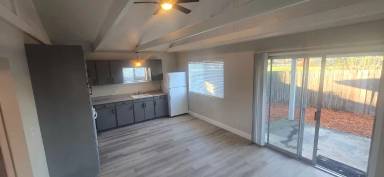 Main picture of 3125 Hoen Ave