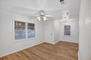 Main picture of 4709 Mayfair St