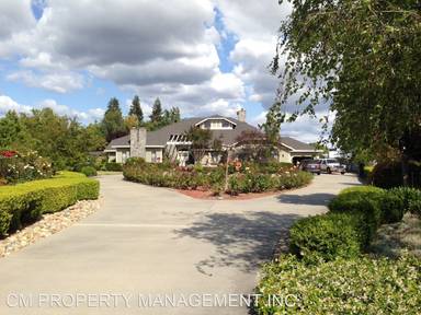 Main picture of 1380 James Ct