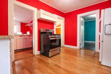 Main picture of 5114 SE 58th Ave