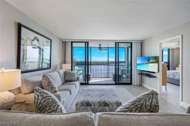 Main picture of 4253 Bay Beach Ln