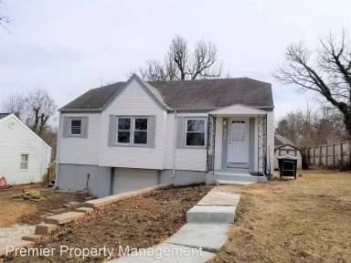 Main picture of 920 Forest Dr