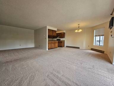 Main picture of 620 W 7th Ave