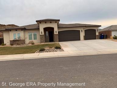 Main picture of 3052 E Holly Cir