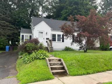 Main picture of 93 Eastwick Rd