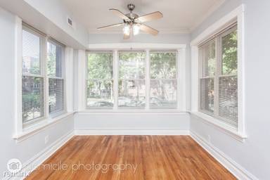 Main picture of 4735 N Washtenaw Ave