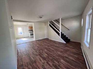 Main picture of 8 Melton St