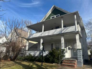 Main picture of 759 E 91st St