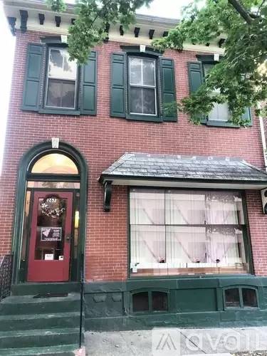 Main picture of 267 King St