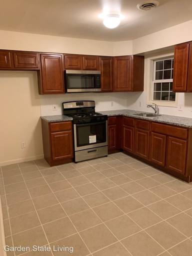 Main picture of 12 Carmella Ct