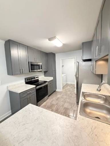 Main picture of 127 Hedge Ln