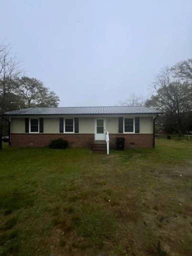 Main picture of 2409 Shawnee Dr