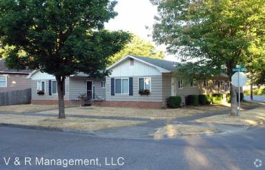 Main picture of 1293 Church St NE