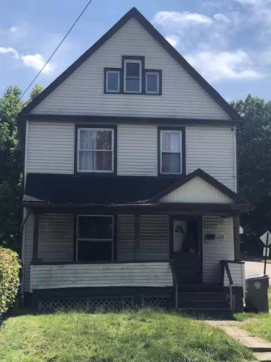 Main picture of 1065 Orange Ave