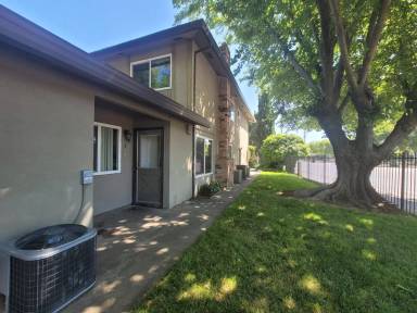 Main picture of 2803 Norcade Cir